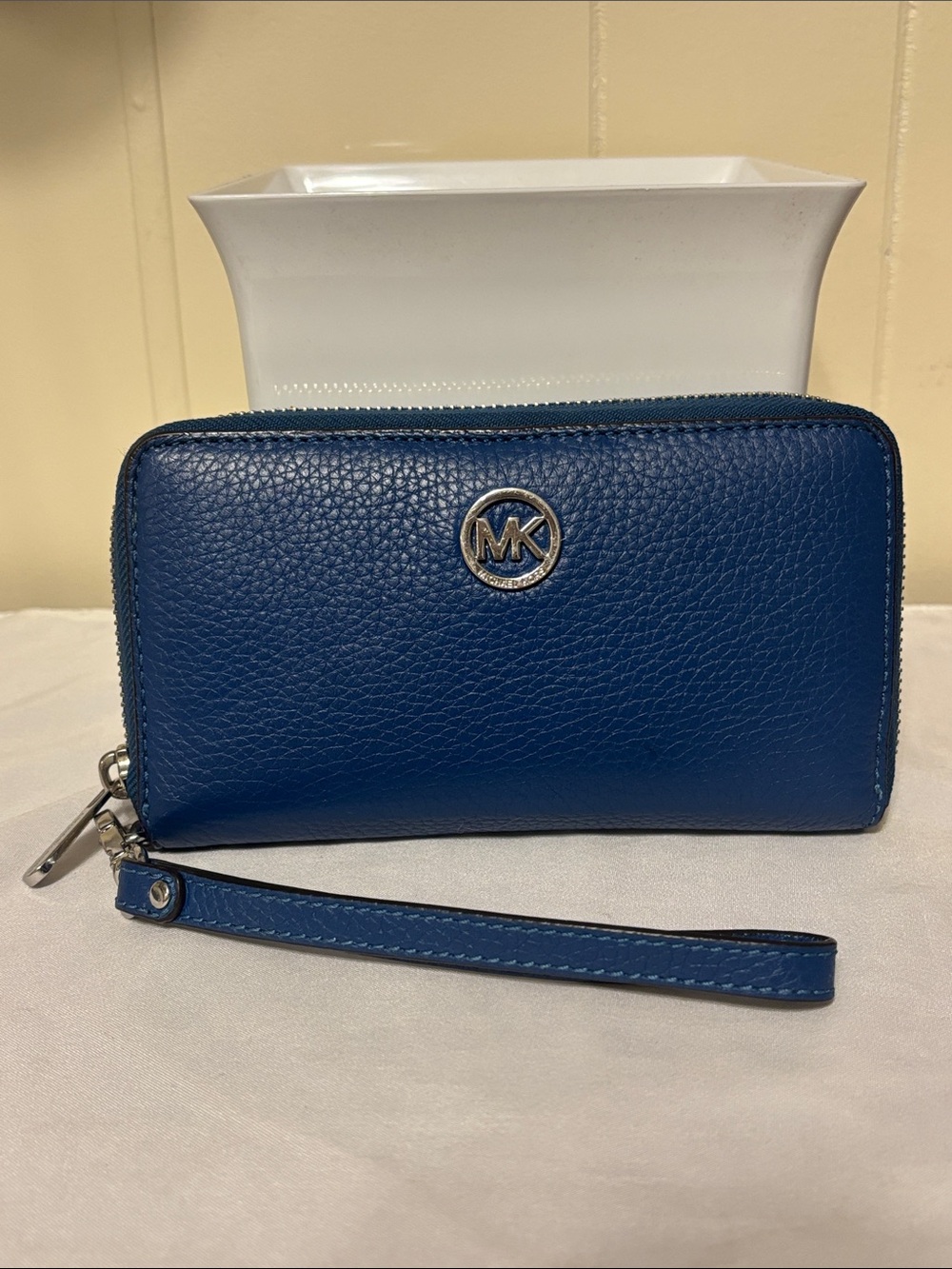 MICHAEL Michael Kors Pebbled Leather Wristlet Wallet in Blue